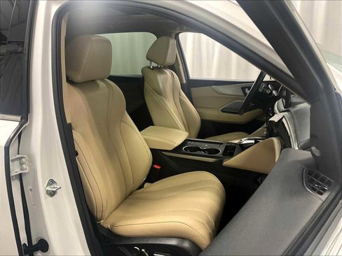 Used 2025 Acura MDX SH-AWD image 11