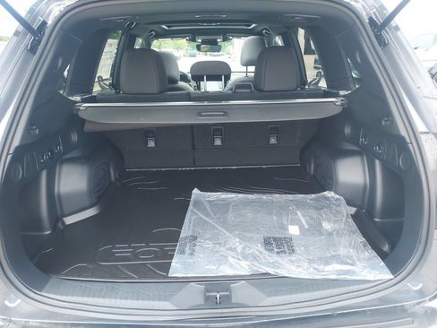 Certified 2026 Subaru Forester Premium AWD/4WD image 32