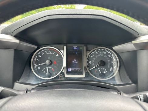 Used 2022 Toyota Tacoma SR5 RWD image 26