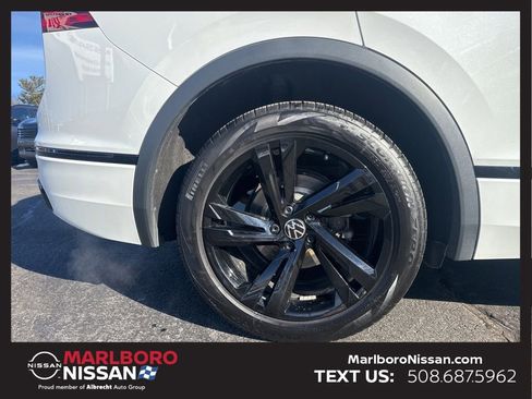 Used 2024 Volkswagen Tiguan SE R-Line image 9