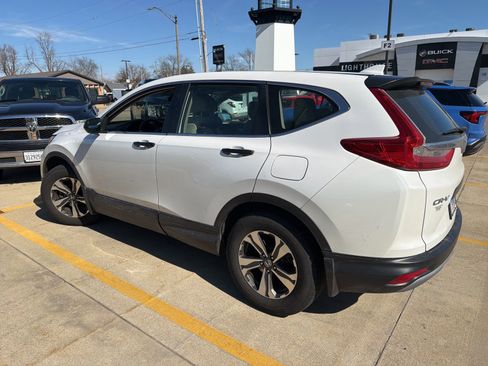 Used 2019 Honda CR-V LX image 2