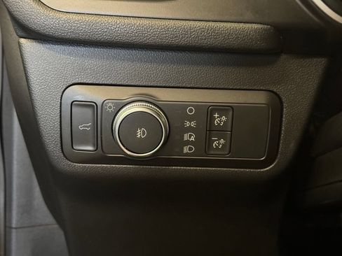 Used 2020 Ford Escape SEL FWD image 18