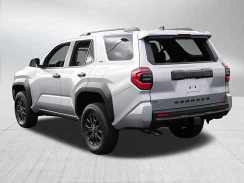 Certified 2025 Toyota 4Runner SR5 image 5