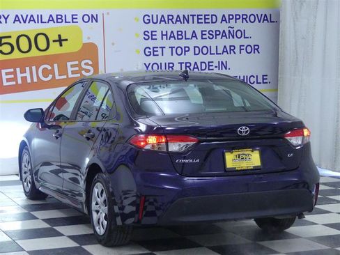Used 2024 Toyota Corolla LE image 4