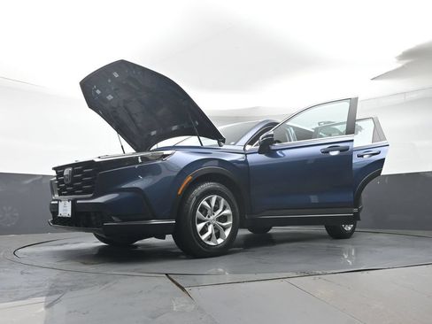 Used 2024 Honda CR-V LX image 43