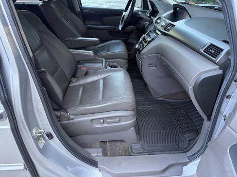 Used 2013 Honda Odyssey Touring image 4