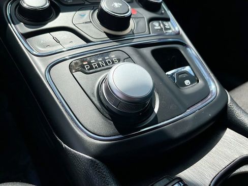 Used 2016 Chrysler 200 S AWD/4WD image 16