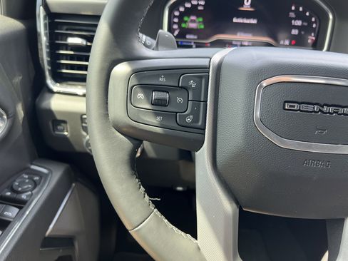 Used 2025 GMC Sierra 1500 Denali image 19