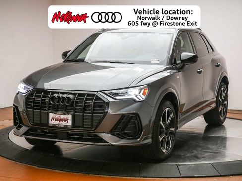 Certified 2025 Audi Q3 2.0T Premium Plus w/ Premium Plus Package AWD/4WD image 1