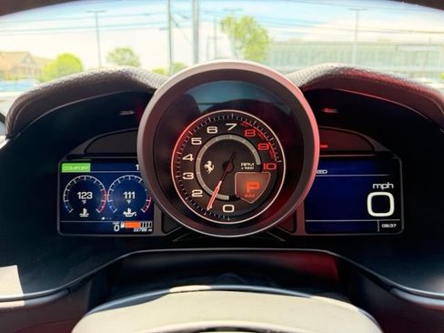 Used 2020 Ferrari Portofino RWD image 30