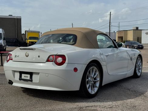 Used 2005 BMW Z4 2.5i RWD image 14