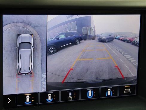 Used 2020 GMC Acadia Denali w/ Technology Package image 40