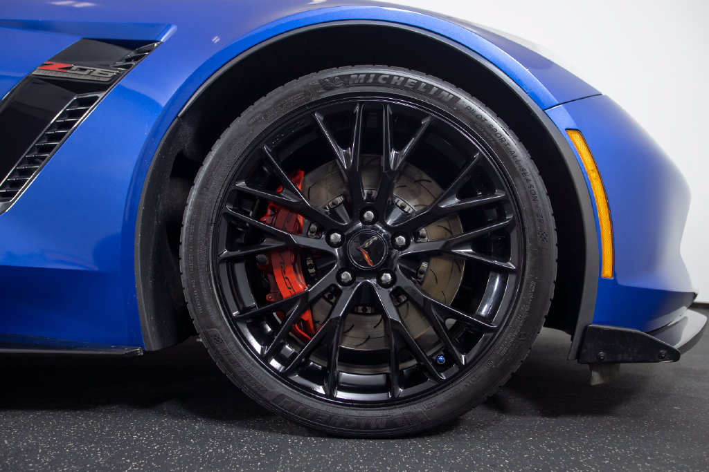 Used 2016 Chevrolet Corvette Z06 w/ 3LZ Preferred Equipment Group RWD image 24