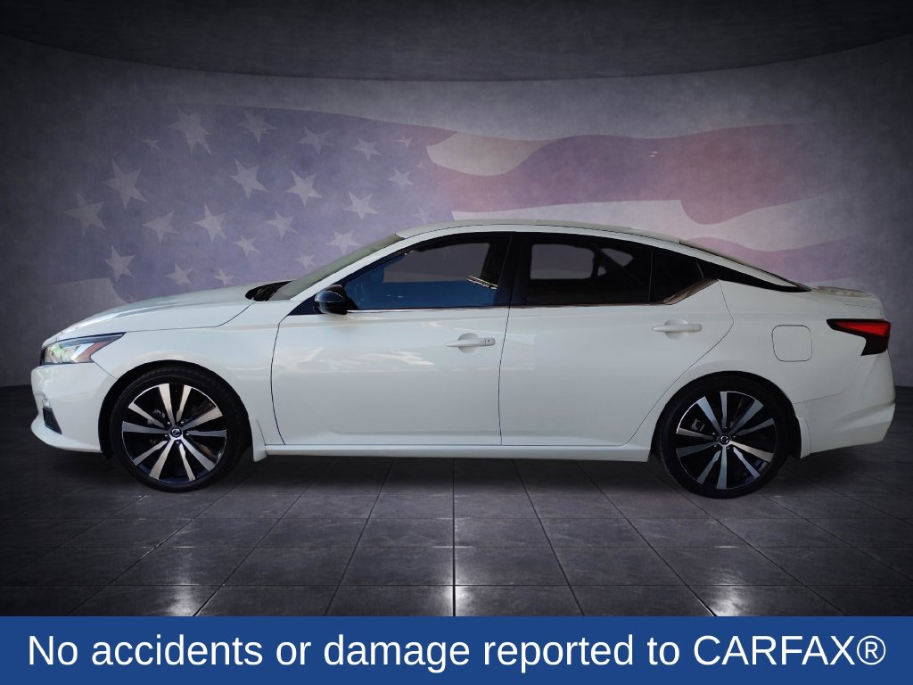 Used 2020 Nissan Altima 2.5 SR FWD image 2