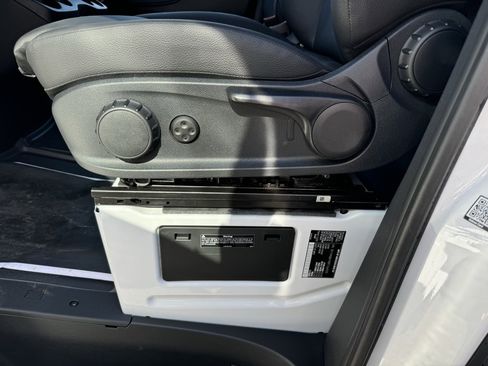 Used 2024 Mercedes-Benz Sprinter 144 Cargo image 21