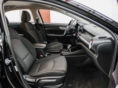 Used 2022 Kia Forte LXS image 25