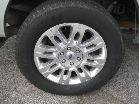 Used 2014 Ford F150 Platinum AWD/4WD image 9