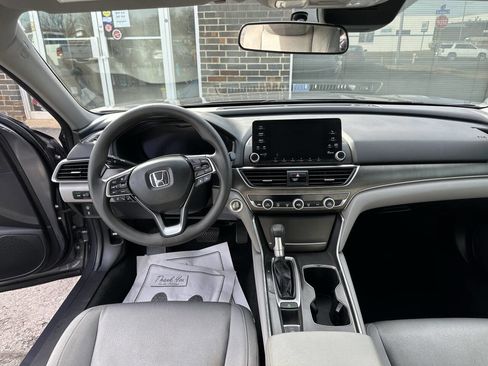 Used 2019 Honda Accord LX image 17