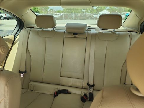 Used 2015 BMW 328i Sedan RWD image 14