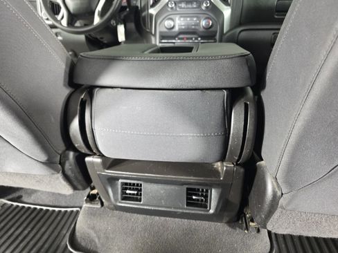 Used 2020 Chevrolet Silverado 1500 LT image 33