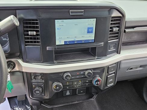 Used 2025 Ford F250 XLT image 16