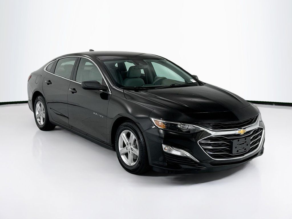 Used 2023 Chevrolet Malibu LS FWD image 3