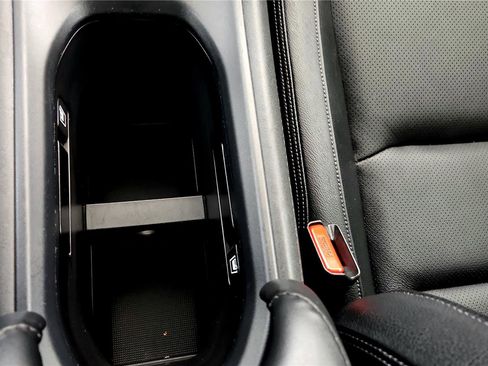 Used 2021 Honda HR-V EX-L image 47