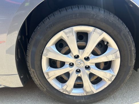 Used 2020 Toyota Corolla LE image 22