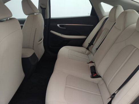 Used 2022 Hyundai Sonata SE w/ Cargo Package FWD image 18