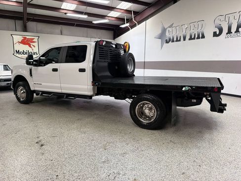 Used 2022 Ford F350 XL w/ Power Equipment Group AWD/4WD image 4