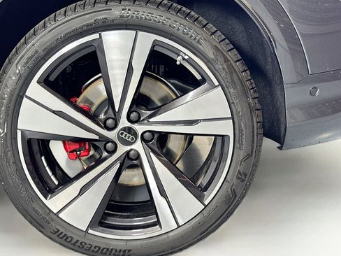 New 2025 Audi SQ5 Premium Plus image 28