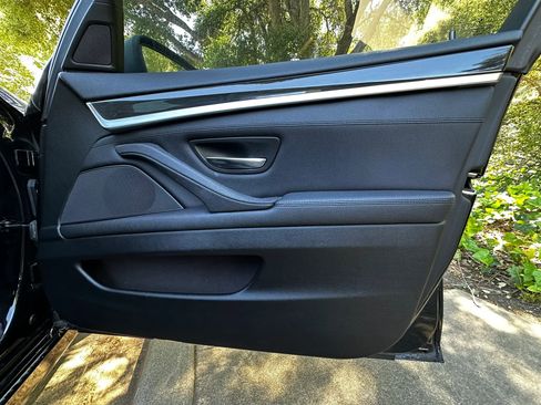 Used 2012 BMW 528i Sedan image 22