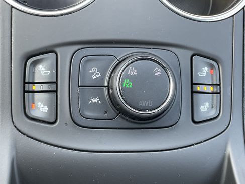 Used 2023 GMC Terrain SLT AWD/4WD image 28