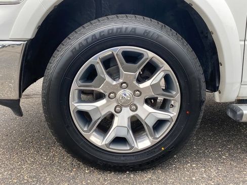 Used 2017 RAM 1500 Limited AWD/4WD image 12