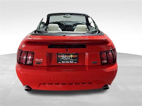 Used 2000 Ford Mustang GT RWD image 8