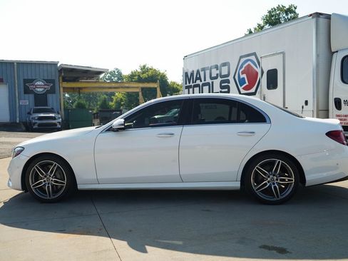Used 2019 Mercedes-Benz E 300 image 24
