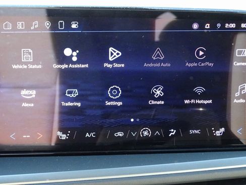 Used 2025 Chevrolet Traverse LT image 25