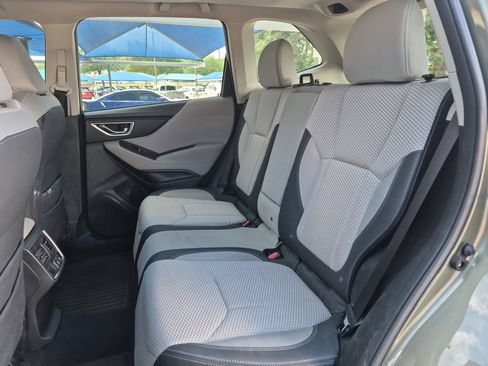 Used 2020 Subaru Forester Premium AWD/4WD image 14