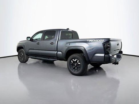 Certified 2023 Toyota Tacoma TRD Off-Road AWD/4WD image 5