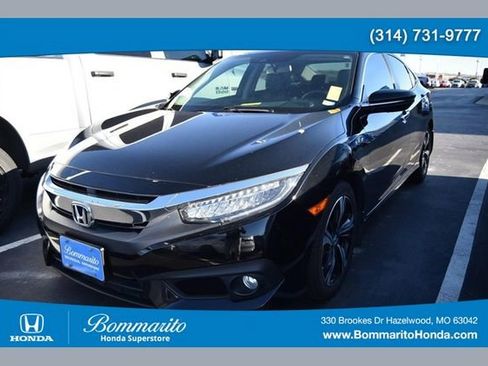 Used 2017 Honda Civic Touring image 1