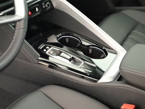 New 2025 Audi Q5 Premium image 17