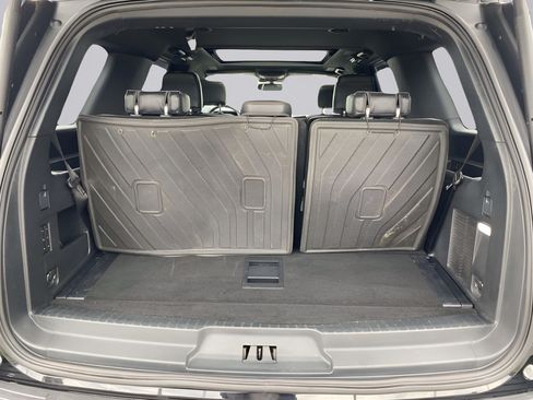 Used 2023 Ford Expedition Platinum AWD/4WD image 8