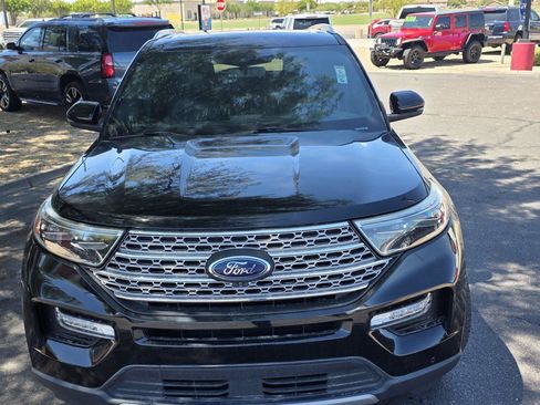 Used 2020 Ford Explorer Limited w/ Class III Trailer Tow Package AWD/4WD image 2