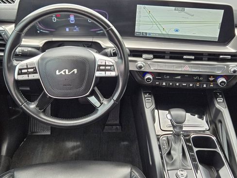 Certified 2023 Kia Telluride S w/ S Sunroof Package FWD image 10
