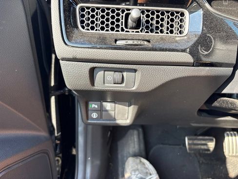 Used 2024 Honda Civic Sport Touring image 18
