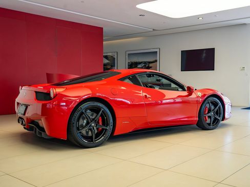 Used 2010 Ferrari 458 Italia Coupe RWD image 6