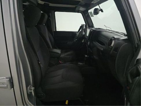 Used 2013 Jeep Wrangler Unlimited Sport AWD/4WD image 4
