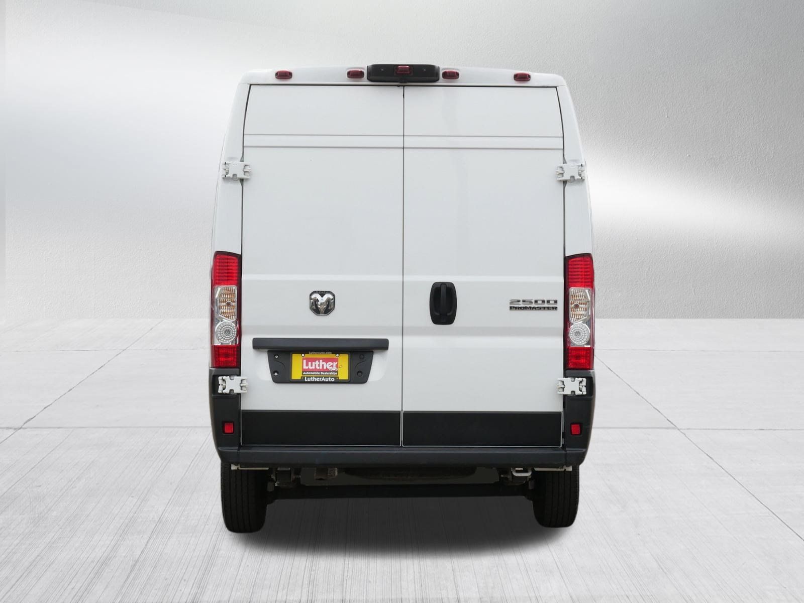 Used 2024 RAM ProMaster 2500 w/ Convenience Group FWD image 6