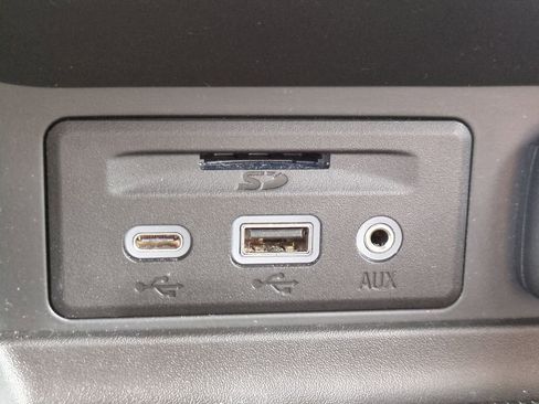 Used 2021 GMC Terrain SLT image 20