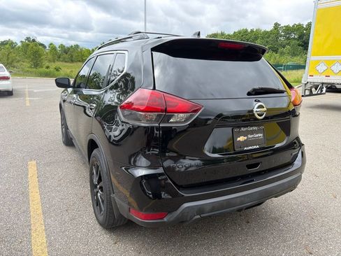 Used 2018 Nissan Rogue SV FWD image 7